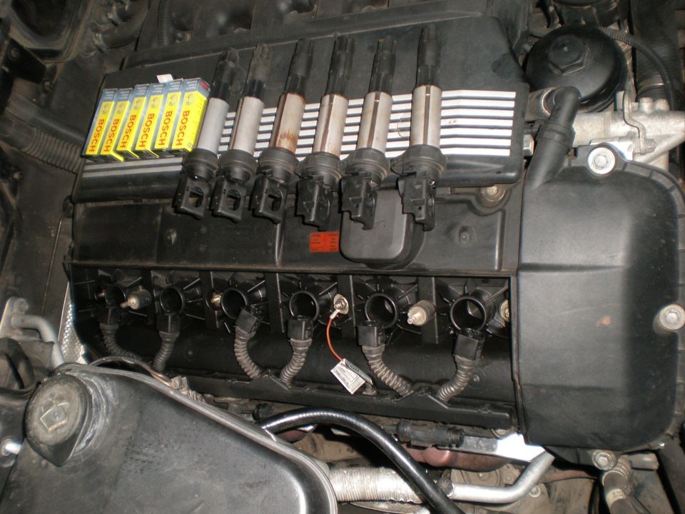 Огонь в двигателе: замена свечей в BMW X5 E53 в M-Service