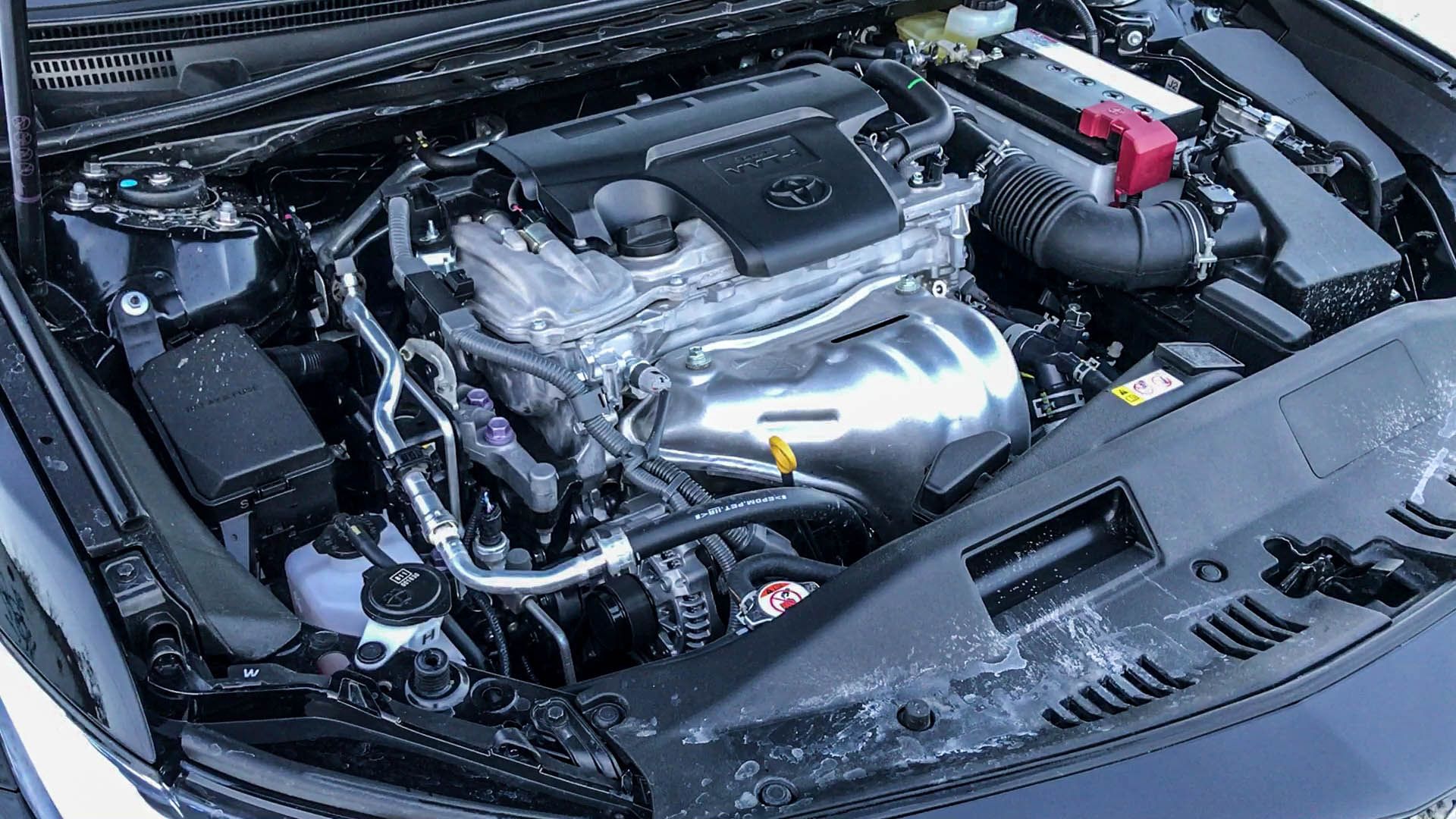 Точность и профессионализм: ремонт двигателя Toyota Camry XV70