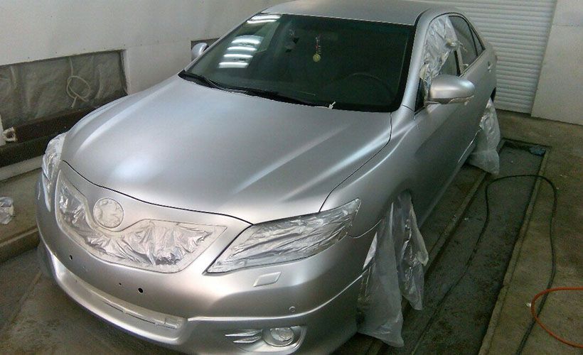 Надежность и яркость: Покраска кузова Toyota